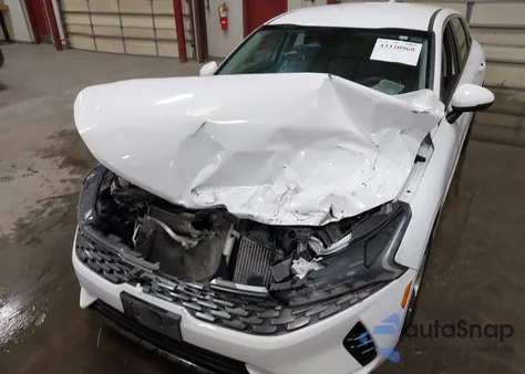 2021 Kia K5 Lxs z USA, uszkodzony, nr VIN 5XXG14J24MG023126